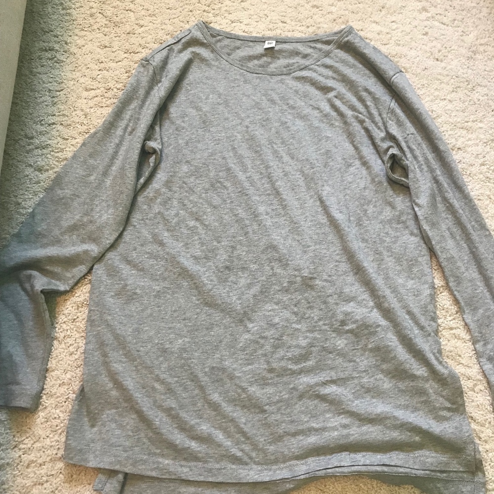 Grey T shirt